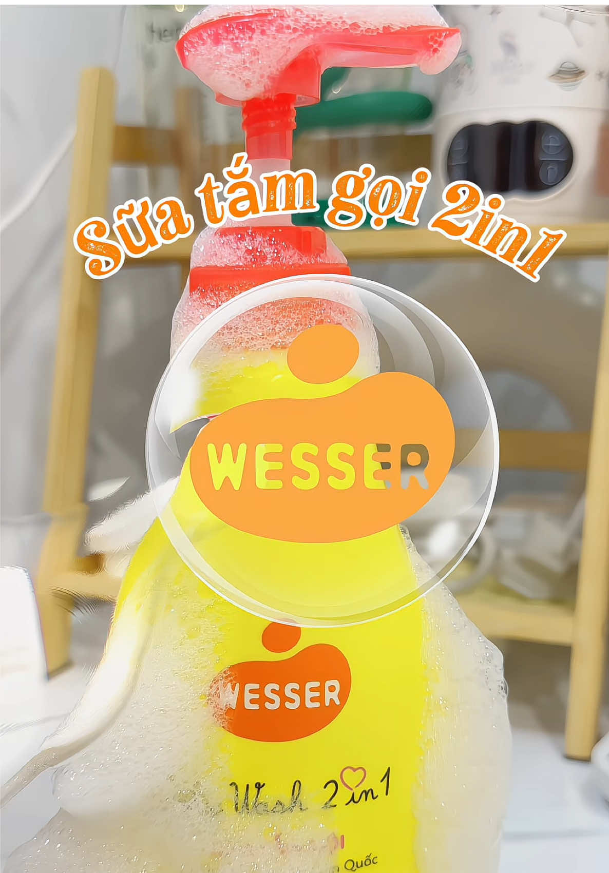 🧴1 chai = 2 công dụng! Tiết kiệm thời gian – bảo vệ da tóc bé yêu 🥰#SuaTamWesser #MeBimChiaSe #2in1BabyWash #MeoHayChoMeBim #TikTokGiaDinh
