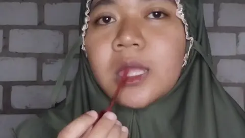 Maaaf banget komat kamit 🙏🏻😭 #transisimakeup #makeup #makeuplook #douyinmakeup #fyp 
