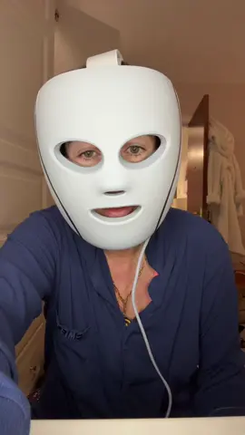 GRWM to go to Ibiza! 🏖️ Also I won’t be eating my hat! 🤣🙈