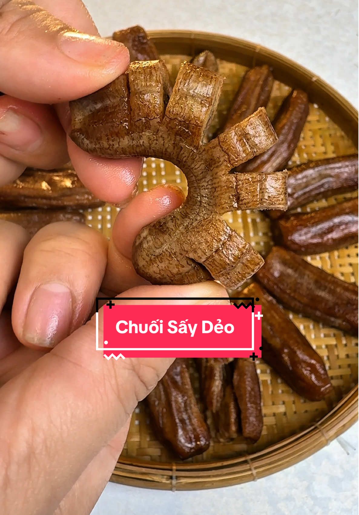 Cái này là chuối sấy dẻo lạnh ăn một miếng thôi mà tôi phải trố mắt lên ...#bepcuagiao #mukbang #LearnOnTikTok #chuoisaydeo #chuoisaykhongduong #matongphuongdi 