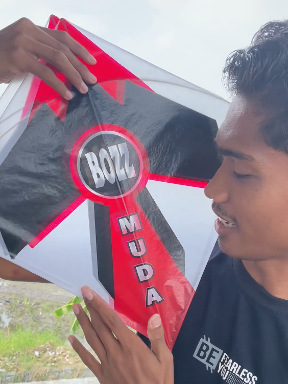Review Layangan BOZZ MUDA BY @boss_muda_kite #fyp #layangan 