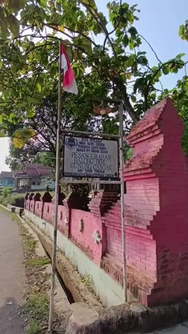 Balong biru Raden cakrabuana bunda nyimas endang geulis  #karuhunsunda #video #fouryou #fyppppppppppppppppppppppp 