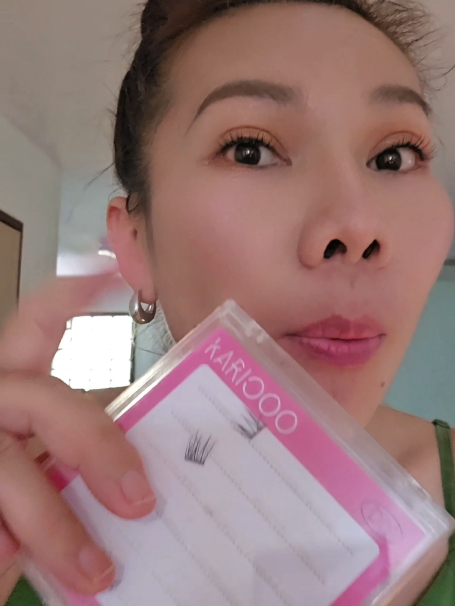 ขนตายี่ห้อที่แลดูหวานสบายตามีกาวในตัวรุ่นนี้นะทุกคนชอบสุดๆเพราะนอกจากใส่สบายแล้วราคาถูกด้วย#แต่งหน้าง่ายๆ #เรสไง #ขนตาปลอม #kariooo #ของมันต้องแชร์ 