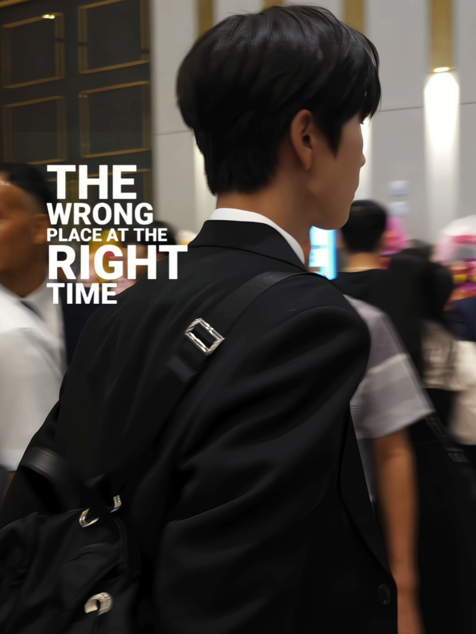 abis perform dimacau lgsg pulang ke korea sendiri, bahkan masih pake tas yang sama waktu sampe di acara pernikahan abangnya 😭🤍 #jaehee #nctwish #nct 
