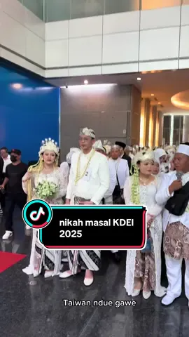 Taiwan nduwe gawe  Nikah masal KDEI 2025 mua & gaun @Jolin chen mua Taiwan  🙏🙏 @tiie968  🥰🥰 @Tessa tatarias 
