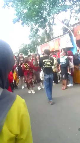 grub hannyeng😁#zulaikhasizukapmd2 #fyp...abaikan videonya burem ya BESTie..biasa hp butut,bukan iPhone...tapi sumpah aslinya cantik banget... imut imut🤏
