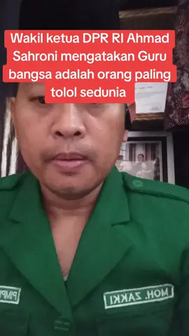 #stitch dengan @papametal  wakil ketua DPR RI Ahmad Sahroni mengatakan Guru bangsa orang paling tolol sedunia. #ahmadsahroni #dprri #gusdur #soekarno 