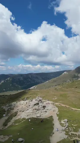 Nu toate comorile sunt ascunse, unele sunt la 2200 m altitudine.. #adventuremode #bucegi #sfinxul #exploremore #travelvibes 