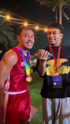 🚨KHANSA PEMENANG FIGHT KAMPUS TERPANAS🚨 Setelah bertanding 3 ronde KHANSA keluar menjadi pemenang melawan RADJA 🥊 KHANSA langsung memberi call out untuk tandingan yang ingin ia lawan berikutnya. Kira kira siapa yang akan menang jika pertandingan itu terjadi 🤔🤔🤔🤔 #KhansaCallOut #UBLINDONESIA 