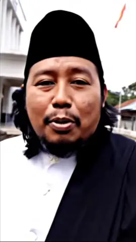 Insya Allah SWT Kyai siap Bantu Anakku di luar sana #viralhariini #lewatberanda #pesugihan #danagaib #fypage 