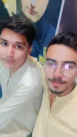 yeh kis ki voice ha comment MN bto😁🫢🫢