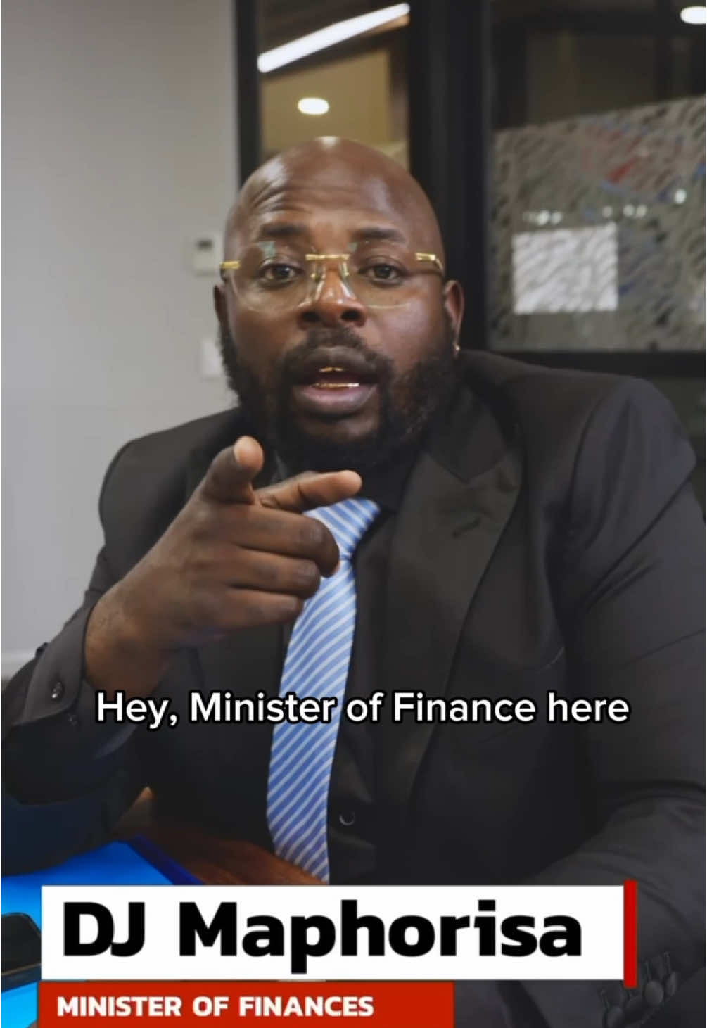 5 DAYS TO #ScorpionKingsLive. Minister of Finance @LawdPorry and his cabinet of friends are saying do not make the mistake of missing the show. 29 August, Loftus Stadium 🏟️. Get your tickets @webtickets or Pick N Pay Stores and let’s make history 🇿🇦 #KingsWillRise #BeAPartOfHistory 