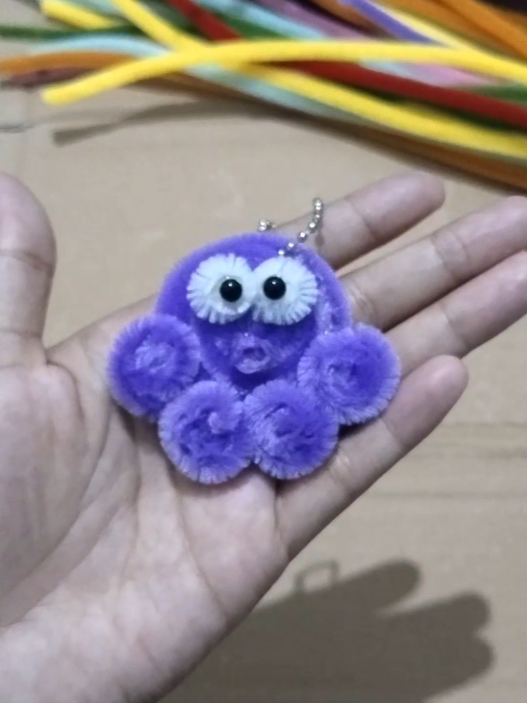 yang mau order bisa dm yaa🥰 #DIY #kawatbulu #keychain #gantungankunci #tutorial 