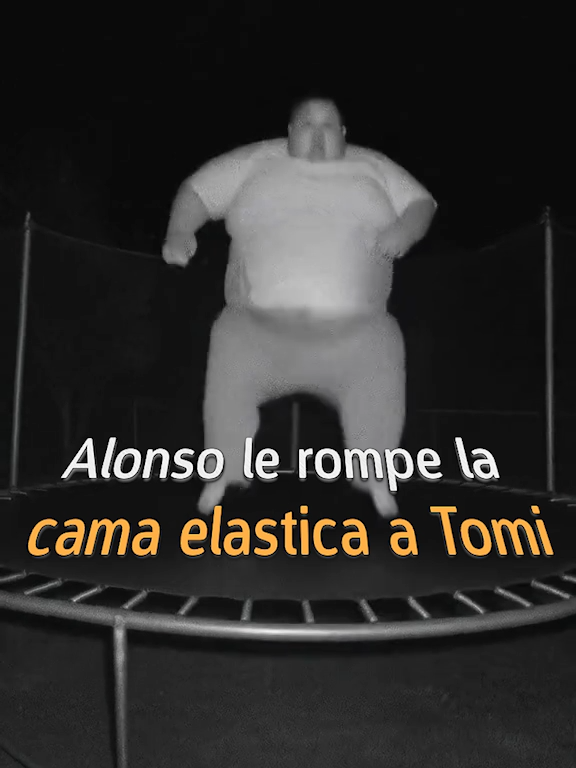 ALONSO LE ROMPE LA CAMA ELASTICA A TOMI #humor #risas #divertido #foryou #foryoupage #alonso #tomasmazza #paratii #mazzatomas #frankillo #streamertwitch #twitchargentina #twitch #streamer #kick #streamerkick