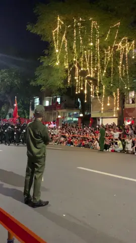 Oidoioi các anh này 2 met à 😨 Khối Nam Sĩ Quan Cảnh Sát GGHB LHQ 🇻🇳 👮