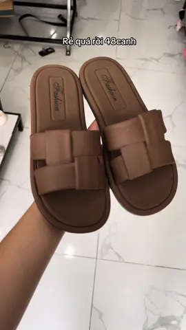 Dép nhựa quai đan mềm #xuhuongtiktok #trendingtiktok #depnuxinh #sucnuxinh #depxinhmoingay 