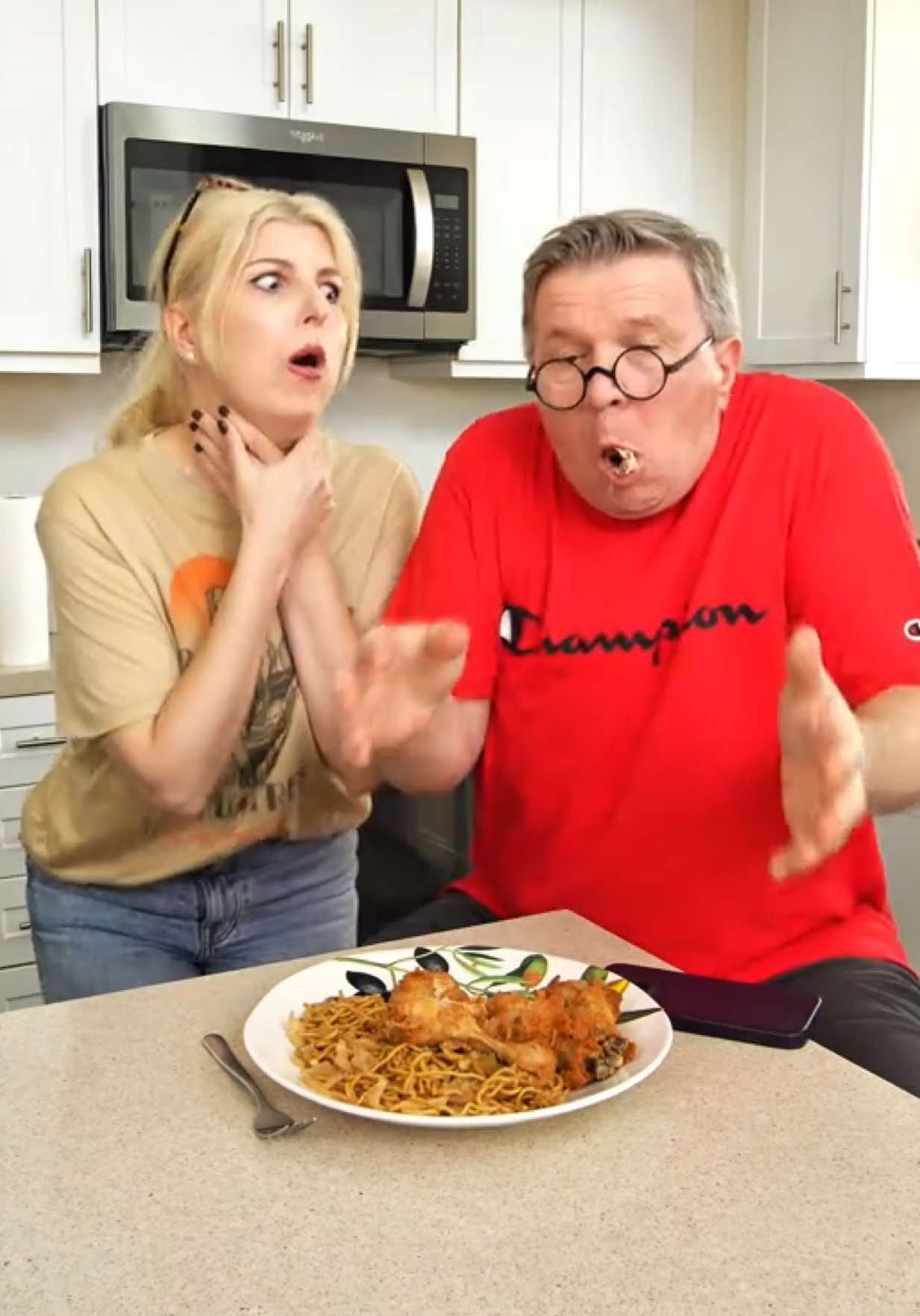 When You Feed Him 2 Minutes After an Argument 🤬🤣🤣 #comedy #funnyvideos #funnyfamily #funny #funny 