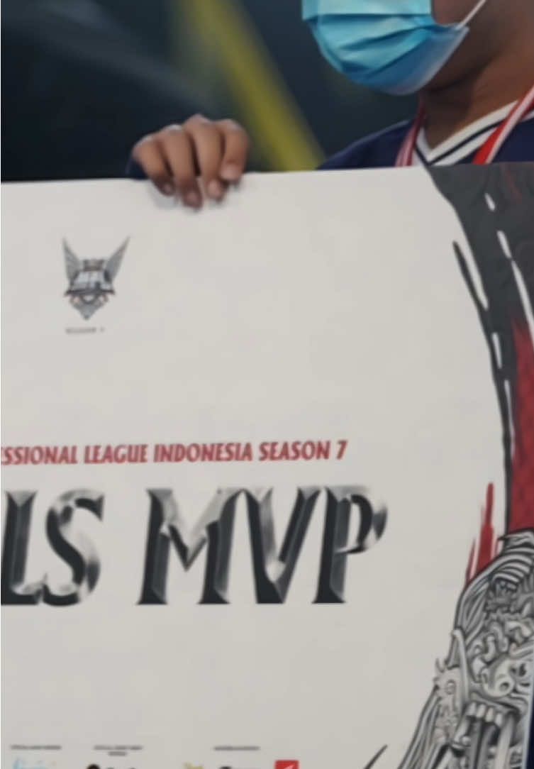 Setrauma itu kah koh #MLBB #MobileLegendsBangBang #MerdekaMabar #luminaire #btr 