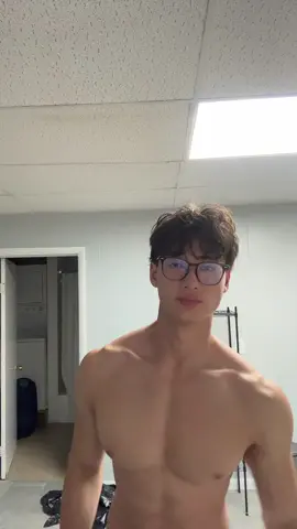 Small #fyp #aesthetic #gym #asian 
