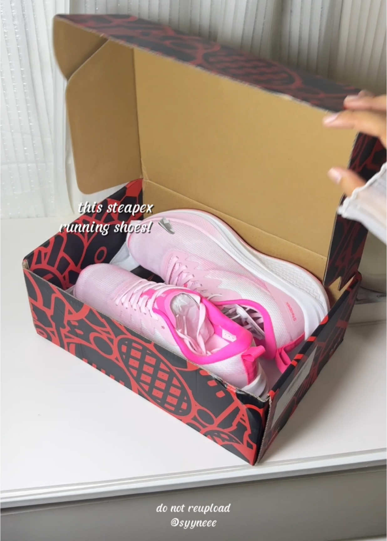 looking for lightweight running shoes? 💁🏻‍♀️🔥 #steapex #steapexshoes 