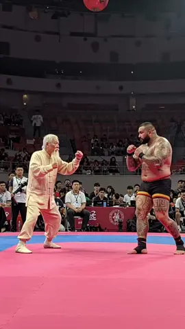 This time, the old man no longer hid himself #kungfu #wushu #taichi #ai #boxing 