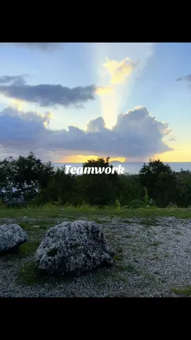 #teamwork #teamworktrend #teamworkmakesthedreamwork 