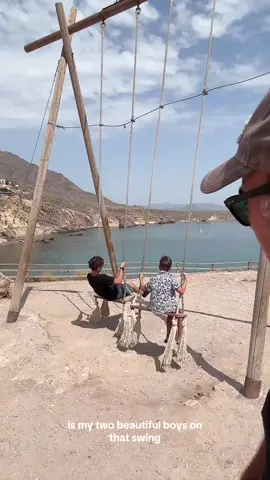 Today we’re visiting the beach at Bolnuevo near Mazarrón where William usually finds lots of exciting creatures 😍😍☀️☀️☀️ Don’t forget, you can pick up a copy of my latest book from Amazon, it’s a famous five style adventure called Danger in the Spanish Sun ☀️    You can find all of our links at  https://linktr.ee/sundaynightmystery  