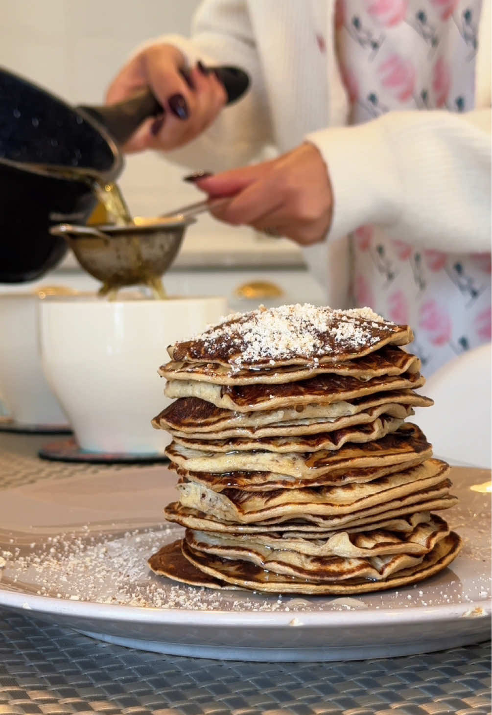 🥞La micul dejun de azi am făcut clătite de ovăz cu banană. O rețetă super simplă, doar să nu uiți să adaugi și cele două ouă 😅