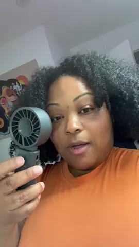 #portablefan #fan #rechargeablefan #tiktokmademebuyit 