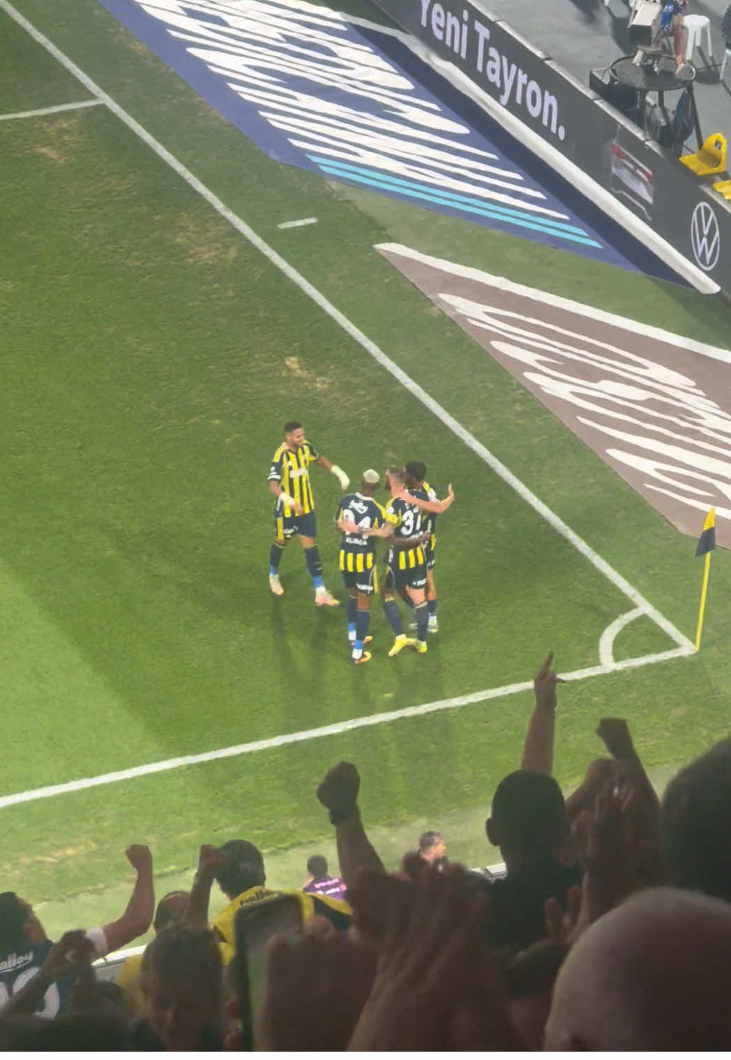 Jajaja que chimba cantar un gol después de ver al equipo rival así 🙌🏻🔥⚽️ #superlig #turkey #fenerbahçe #fenerbahçe💛💙 #fenerbahçem💛💙 