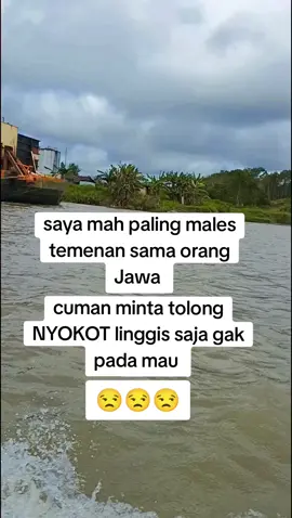 aneh pada gak mau di mintain tolong😒 #viraltiktok #titokviral #fypシ゚ #fyppppppppppppppppppppppp #hashtag 
