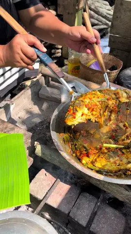 masak arsik ikan mas #masakdikampung #cookinginthegarden #cooking #village #masakdipedesaan 