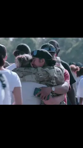 Emotional Reunions: Soldiers Meet Their Loved Ones #usarmy #marine #Soldier