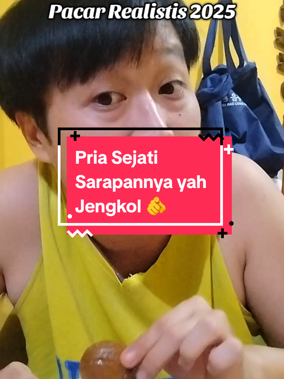 Kalau hidupmu berat, ingatlah .. Seporsi nasi uduk + jengkol di pagi hari murah dan nikmati dunia yang ga boleh kamu lewatkan #fakesituation⚠️ #komedi #comedy #jengkol #makananindonesia 