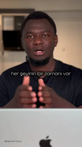 @gamelhoca Katılıyorsanız, bir emoji ile yorum yapın. Yorumda buluşalım! Bu videoyu, görmesini istediğiniz bir arkadaşınızla da paylaşabilirsiniz #ingilizce #ingilizceogren #ingilizceöğreniyorum #kesfet #kesfetteyiz #ingilizcekelime #gamelhoca 📌 Kaydet → Açıklamayı Oku ↓ 🔗 Kursa katılmak için @gamelhoca’nın biodeki linke tıklayın! 🎓 Kurs Özellikleri: 🌍 A1-C1 Seviyeleri İçin Tüm Beceriler: Dilbilgisi, Konuşma, Dinleme, Okuma, Yazma. 🔄 Sürekli Güncellenen İçerikler & 📚 20+ E-Kitap [Bonus]. 💸 Tek Seferlik Ödeme, Ömür Boyu Erişim! 🚀 Bu Kursta Neler Başaracaksınız? 💬 Cümle yapısını anlayarak dil temelinizi güçlendireceksiniz. 💡 İngilizce düşünme becerisi kazanarak akıcı konuşma yeteneği elde edeceksiniz. 🎯 Kelime dağarcığınızı geliştirip telaffuzunuzu iyileştirerek özgüvenle konuşabileceksiniz. 📚 İngilizce 360: A’dan Z’ye İngilizce Kursu - 📖 Cümle Yapıları ve İngilizce Zamanlar. - 📚 10.000+ Yeni Kelime ve İfadeler. - 📘 100+ Okuma & 50+ Dinleme Parçası (A1-C1). - ✍️ Yazma ve Konuşma Alıştırmaları. - 🎥 100+ Video Ders (Her hafta güncellenir). - 📝 Quizler ve Ödevler ile öğrenmeyi pekiştirin. - 🎓 Her seviye için uygun: A1’den C1’ye kadar. - 🔗 Sınırsız Erişim, Tek Seferlik Ödeme. - 🎁 Bonus: 20+ Ücretsiz eKitap ve Çalışma Dosyaları! ⭐️ Haydi, Başlayalım! 👉 @gamelhoca’nın biodeki linke tıkla ve İngilizce öğrenmeye hemen başla! 🔗 Kursa katılmak ve ücretsiz demo dersine ulaşmak için @gamelhoca’nın biodeki linke tıklayın! #ingilizce #ingilizceogren #ingilizceöğreniyorum #kesfet #kesfetteyiz #ingilizcekelime #gamelhoca #ingilizceöğreniyorum #ingilizcem #ingilizcekursu #ingilizcesözler #keşfetedüş #keşfetteyiz #kesfetteyim #keşfet #keşfetteyizzzzzzzzzzzzzzzzzzzzzz #fyppppppppppppppppppppppp #keşfet #english #fyp