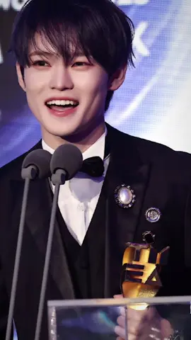 Congratulations chenle for achieving 'Breakthrough Artist of the Year' at 2025 Tencent Music Entertaiment Awards (TMEA) 2025 🥳✨ #chenle #zhongchenle #nctdream 