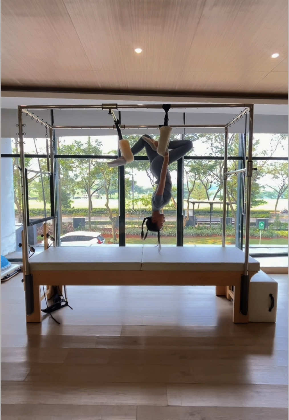 my third cadillac class 💓 #cadillac #pilates #cadillacpilates #pilatesgirl 