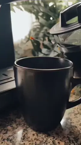 Buenos días… un cafecito, ven a mí y luego ámame.