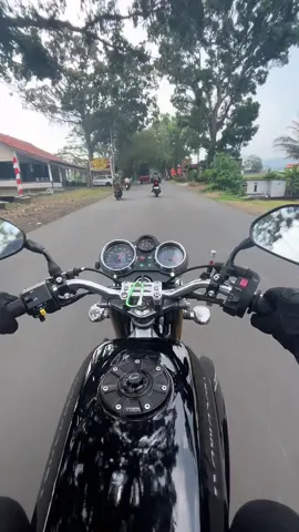 Entah speedo meter yang rusak atau mata yang kaget #2strokeloversindonesia #g3tgarage #g3trizkystore #ninja150ss #fyp 