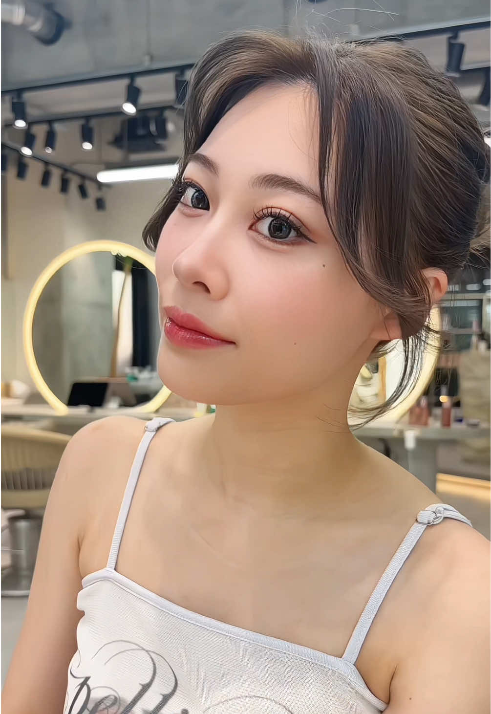 前髪ありでもかきあげるやり方✨ いろんなヘアアレンジできると たのしい🥰💞 #福岡美容室#天神美容室#大名美容室