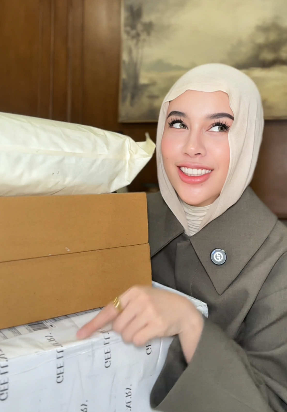 UNBOXING BARANG-BARANG MAHAL MBAAAK😮‍💨😂🫣
