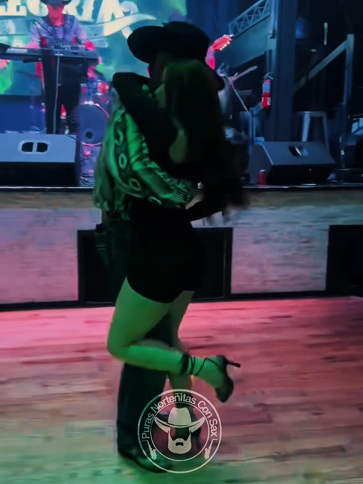 UNA BUENA BAILADA Y SE TE REINICIA LA VIDA🕺💃🌪🔥 #bailes #norteñas #tribal #fyp #fypシ゚viral 