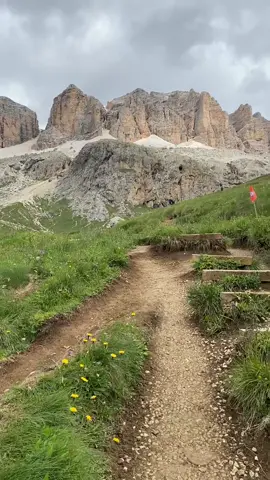 Passo Pordoi - Piz Boè ⛰️  #Dolomites #Hike #Explore 
