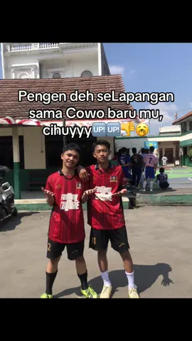 eh lupa emng bsa maen bola🫢🫢 #futsalplayer #katakatafutsal #fypfouryoupage #trendtiktok #fyppp 
