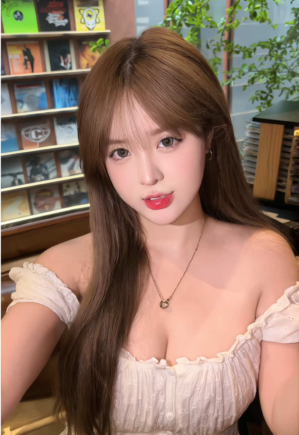em vẫn đây mà