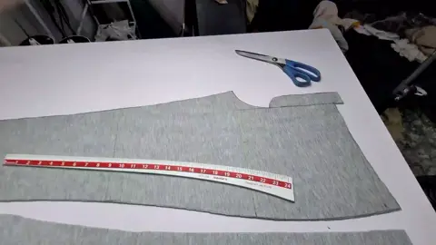 How to cut joggers pant step-by-step tutorial #sewing #sewingtiktok #sewingtips #howto #sewingtipsandtricks 