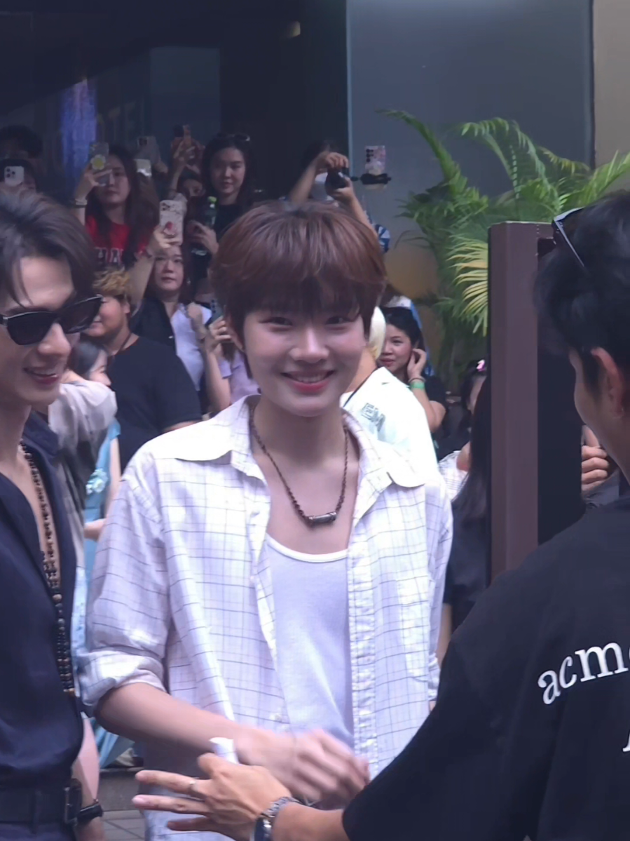 #KhemjiraBusking #เขมจิราต้องรอด 