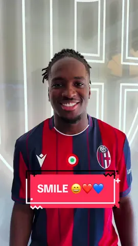 Sorridi che è bellissimo! 😊❤️💙  #TikTokCalcio #SerieA #TikTokFootball #JonathanRowe #Smile 