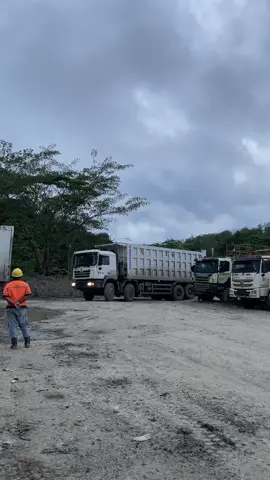 #tambangbatubarakalimantan #haulingkalimantan #shacman #f3000 