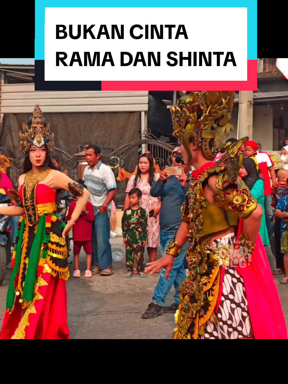 seberat apapun kau usahakan untuk orang yang tidak mencintaimu. PERCUMA Seribu candi pun kau buatkan tapi ternyata yang kau perjuangkan tidak sejalan. FULL VIDEO DI CHANNEL DJADIVLOG  #karnaval #rorojonggrang #bandungbondowoso #fyp #gresik 